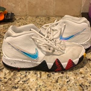 Nike Kyrie 4